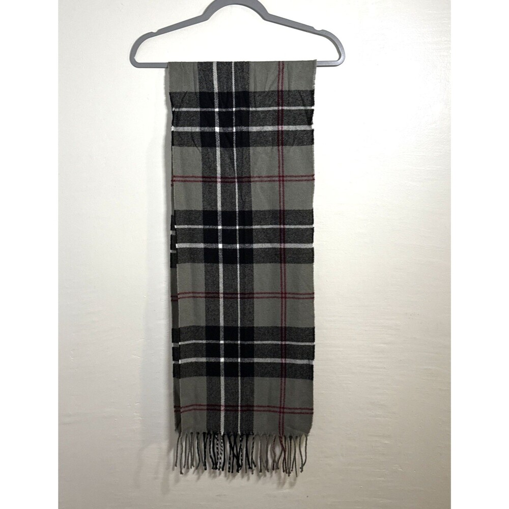 Dockers Men's Plaid Scarf Gray One Size 12x62" Classic Outdoors Winter NWOT - Picture 2 of 4
